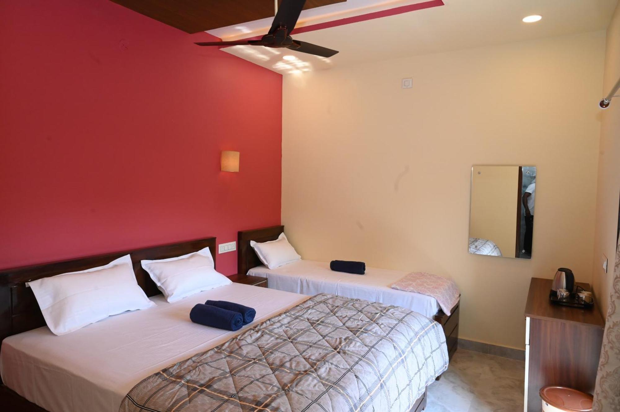 Dream Hampi Villa & Home Stay Экстерьер фото